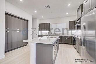 1896 S Westside Dr in Anaheim, CA - Building Photo - Building Photo