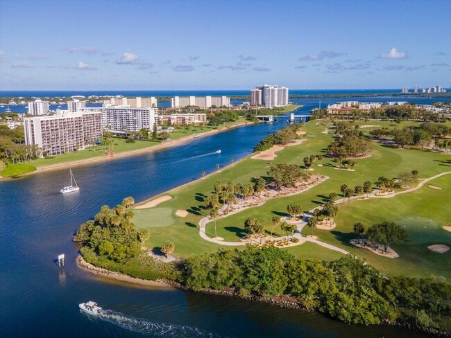 336 Golfview Rd in North Palm Beach, FL - Building Photo - Building Photo