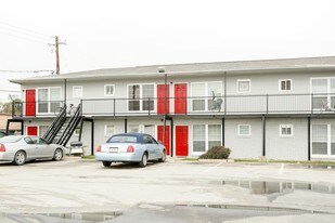 Golfcrest Apartments in Houston, TX - Building Photo