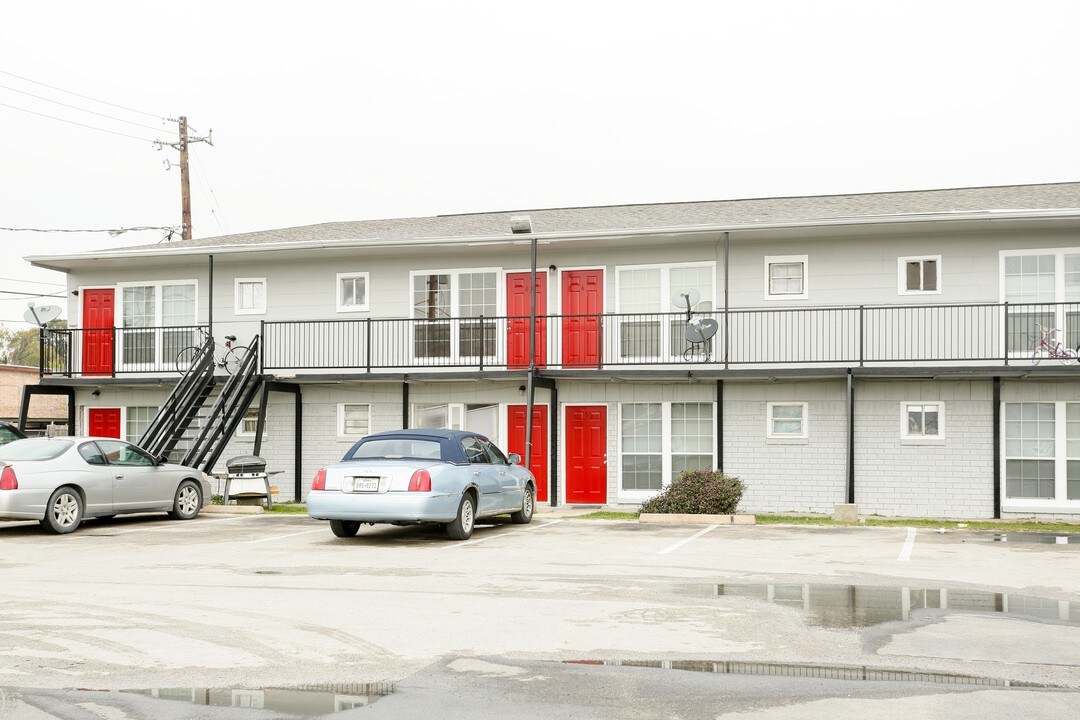 Golfcrest Apartments in Houston, TX - Foto de edificio