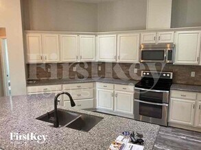 121 Alexandria Cir in DeLand, FL - Building Photo - Building Photo