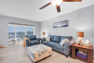 175 116th Ave in Treasure Island, FL - Building Photo - Building Photo