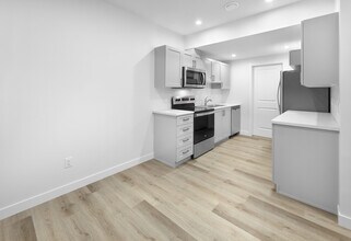 3014-3169 169 St SW in Edmonton, AB - Building Photo - Building Photo