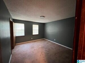 656 Valley Crest Dr in Birmingham, AL - Building Photo - Building Photo