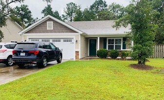 419 Ridgeway Dr in Sneads Ferry, NC - Building Photo