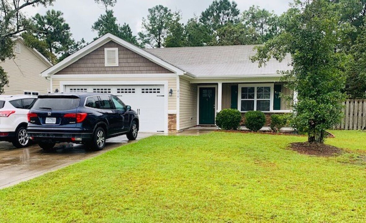 419 Ridgeway Dr in Sneads Ferry, NC - Building Photo