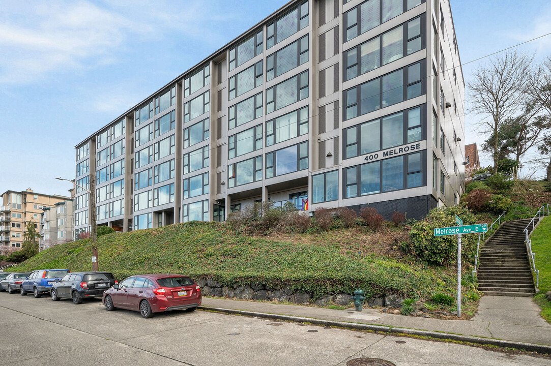 400 Melrose Ave E, Unit 103 in Seattle, WA - Foto de edificio