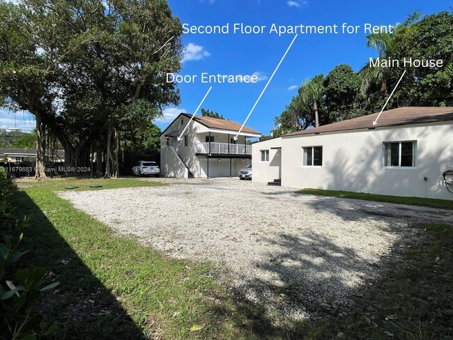 343 Menores Ave in Coral Gables, FL - Building Photo - Building Photo