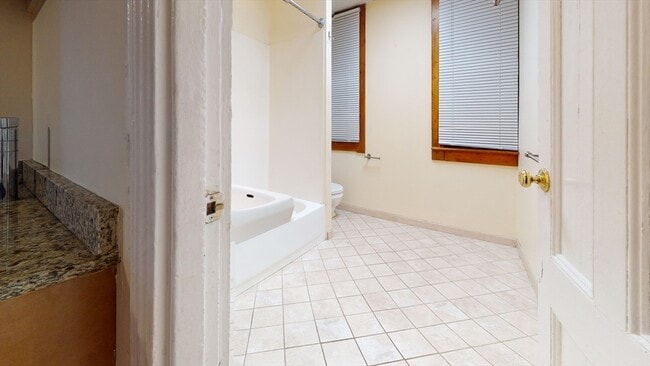 192 Hillside St in Boston, MA - Building Photo - Building Photo