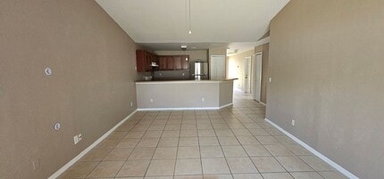 4645 24th St SW in Lehigh Acres, FL - Building Photo - Building Photo