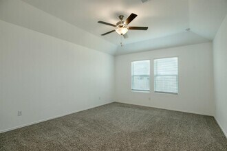 200 Coventry Dr in Hutto, TX - Building Photo - Building Photo