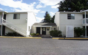 Birchwood Lane Apartments in Vancouver, WA - Building Photo - Building Photo