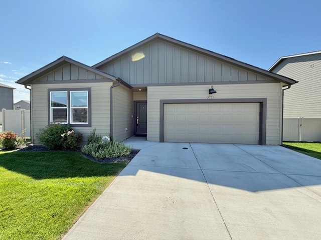 property at 5703 W Yorktown Ln