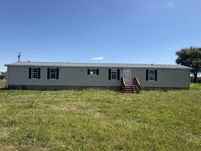 property at 1462 Dearing Rd