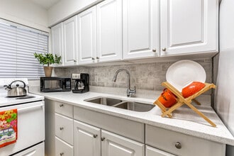 Nautica Apartments in St. Petersburg, FL - Foto de edificio - Interior Photo