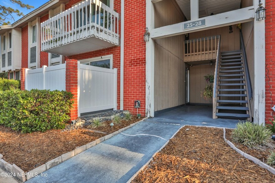 8880 Old Kings Rd S in Jacksonville, FL - Building Photo