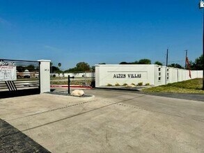 1413 N Inspiration Blvd in Alton, TX - Building Photo - Building Photo