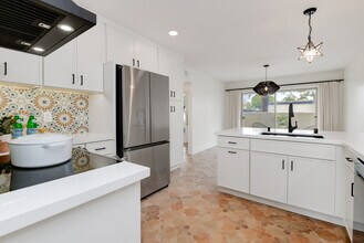 4373 Loma Riviera Ct in San Diego, CA - Building Photo - Building Photo