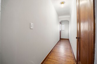 4008 Oleatha Ave in St. Louis, MO - Foto de edificio - Building Photo