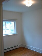 384 Saint Paul St, Unit 1 in Burlington, VT - Building Photo - Building Photo
