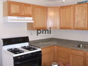 110 Ridgeway Dr in Decatur, IL - Building Photo - Building Photo