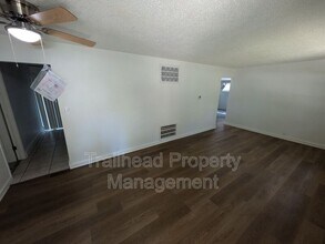 10927 Bennington Ave in Kansas City, MO - Building Photo - Building Photo