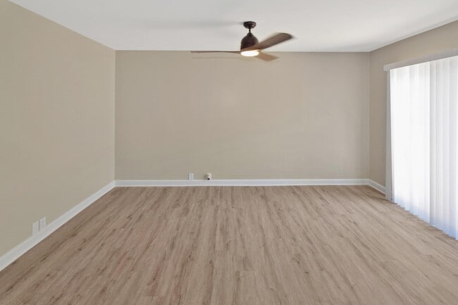 7021 Stonington Ln in Charlotte, NC - Building Photo - Building Photo