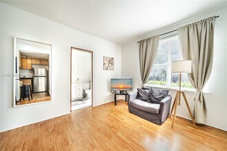 1502 Jefferson Ave in Miami Beach, FL - Foto de edificio - Building Photo