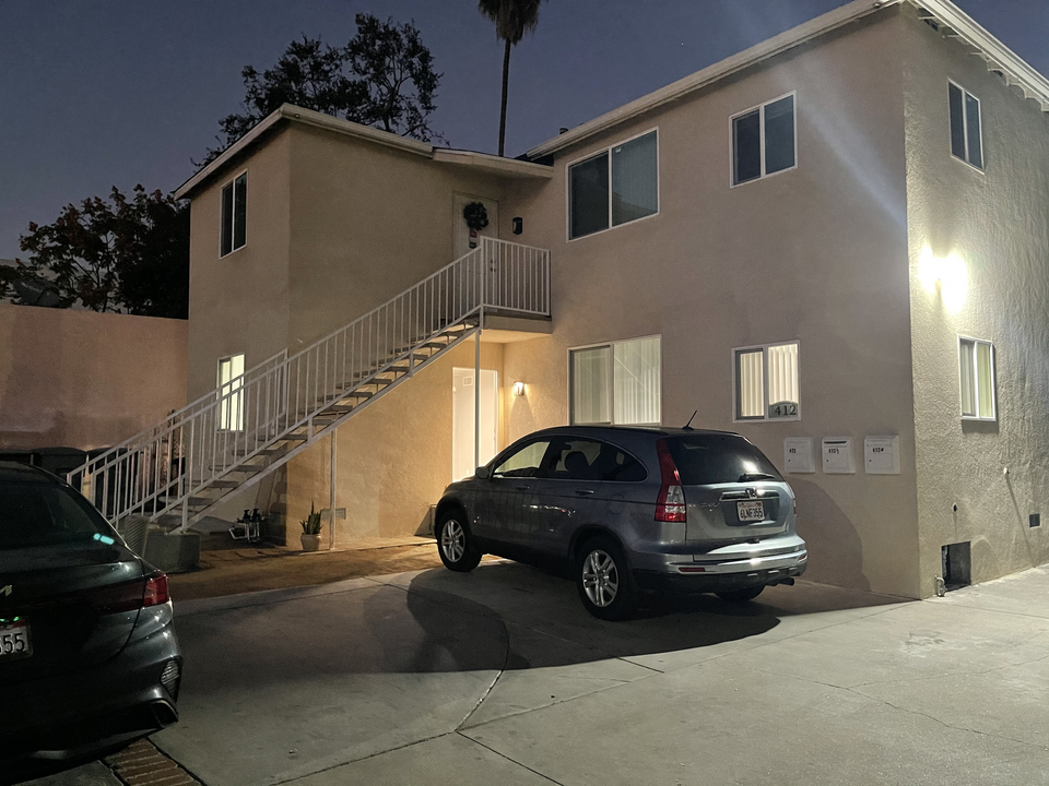 412 S Verdugo Rd, Unit 412 in Glendale, CA - Building Photo