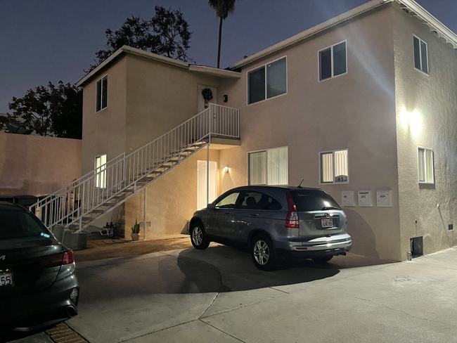 412 S Verdugo Rd, Unit 412