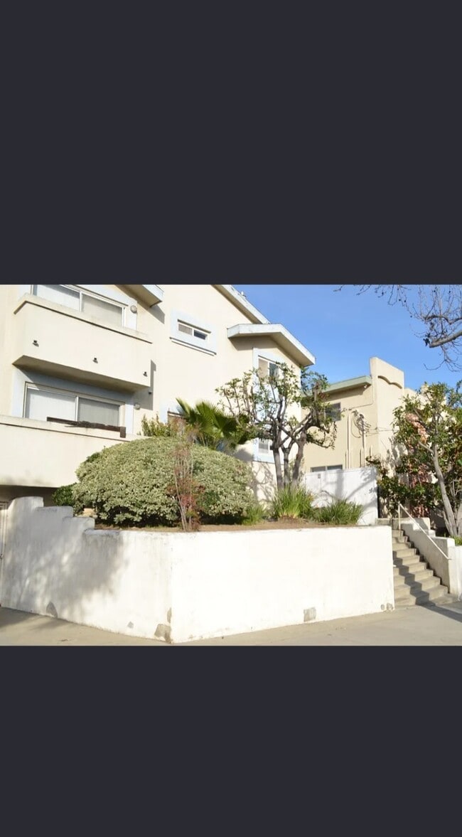 property at 335 E Plymouth St