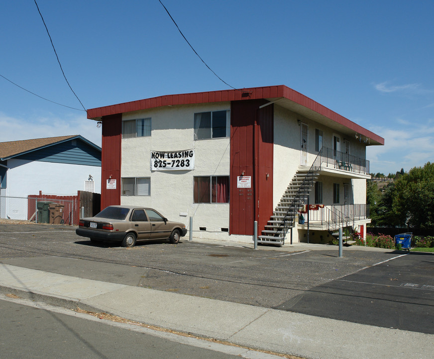 643 E I St in Benicia, CA - Building Photo