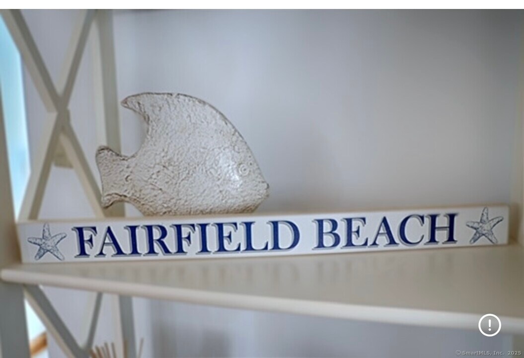 560 Fairfield Beach Rd in Fairfield, CT - Building Photo
