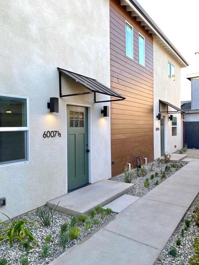 6009 W 85th Pl, Unit 6009