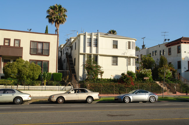 425 S Rampart Blvd in Los Angeles, CA - Building Photo - Building Photo