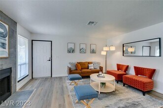5036 Newport Cove Dr in Las Vegas, NV - Building Photo - Building Photo