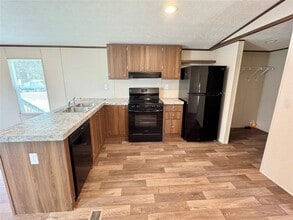 20452 Vick Dr in New Caney, TX - Building Photo - Building Photo