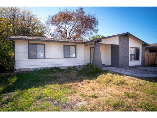 property at 6916 Shady Grove Dr