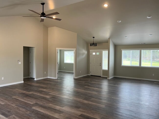 property at 9010 Davis Rd SW