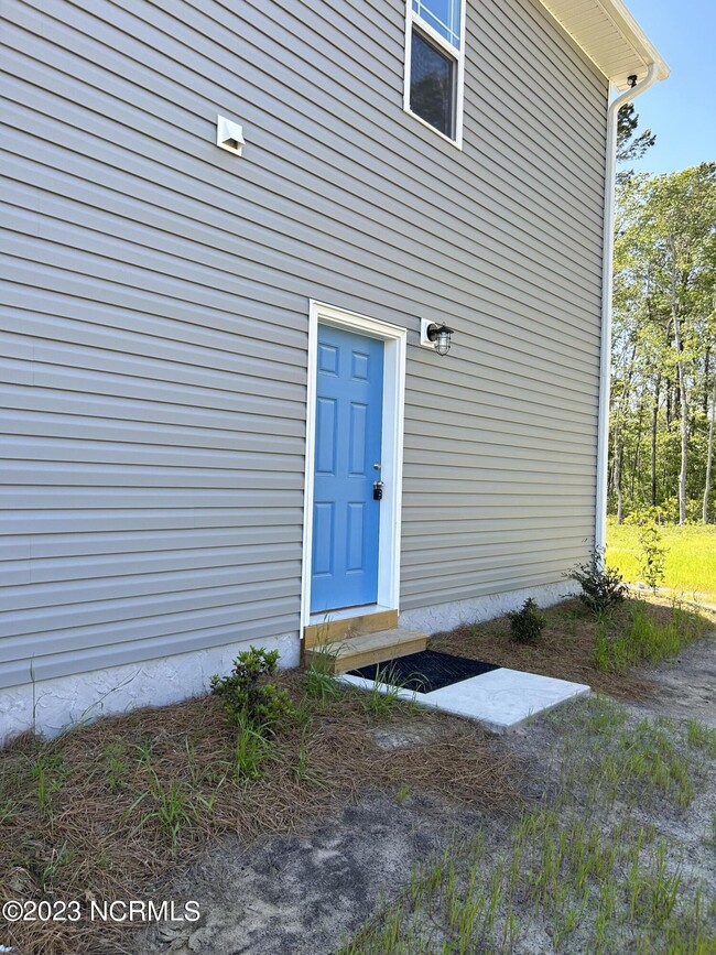 5789 Sidbury Rd-Unit -B in Castle Hayne, NC - Foto de edificio - Building Photo
