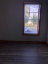 102 Parade St, Unit 2 in Erie, PA - Foto de edificio - Building Photo