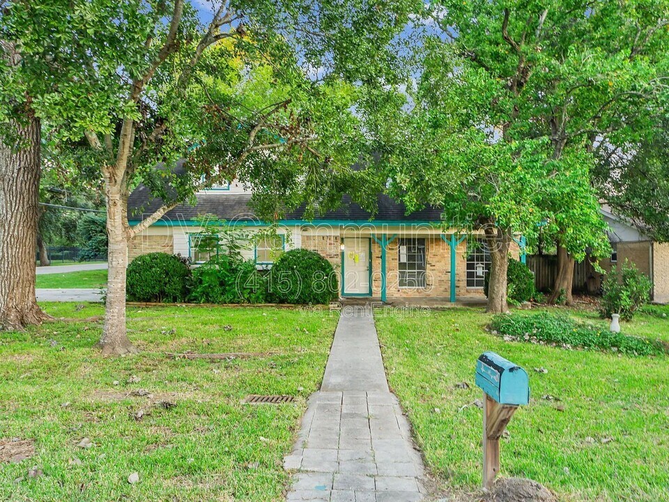 1617 3rd St in League City, TX - Building Photo