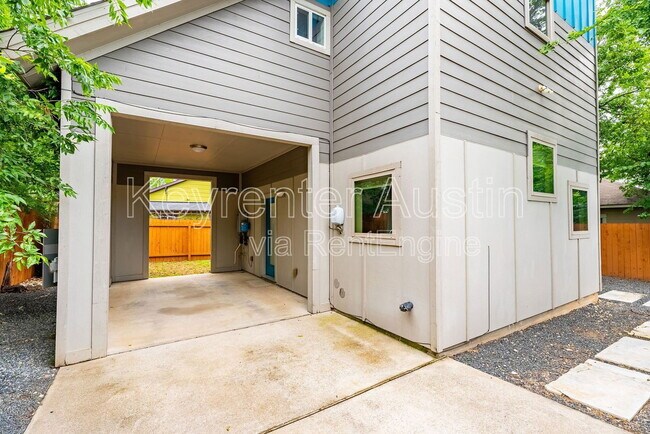 1906 New York Ave in Austin, TX - Building Photo - Building Photo