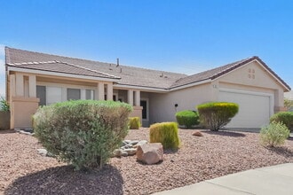 312 Carole Little Ct in Henderson, NV - Building Photo - Building Photo