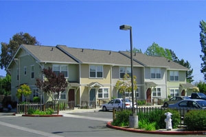 Panas Place in Santa Rosa, CA - Building Photo