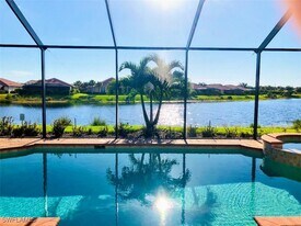 8095 Piedmont Dr in Naples, FL - Building Photo