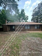 5718 Wares Ferry Rd in Montgomery, AL - Building Photo - Building Photo