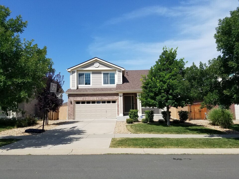 4955 S Haleyville St in Aurora, CO - Building Photo