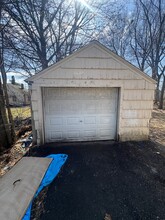 711 W Dewey St in Flint, MI - Building Photo - Building Photo