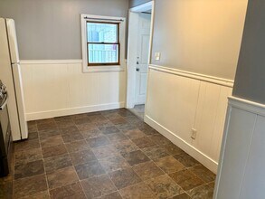 528 Logan St in Carnegie, PA - Building Photo - Building Photo